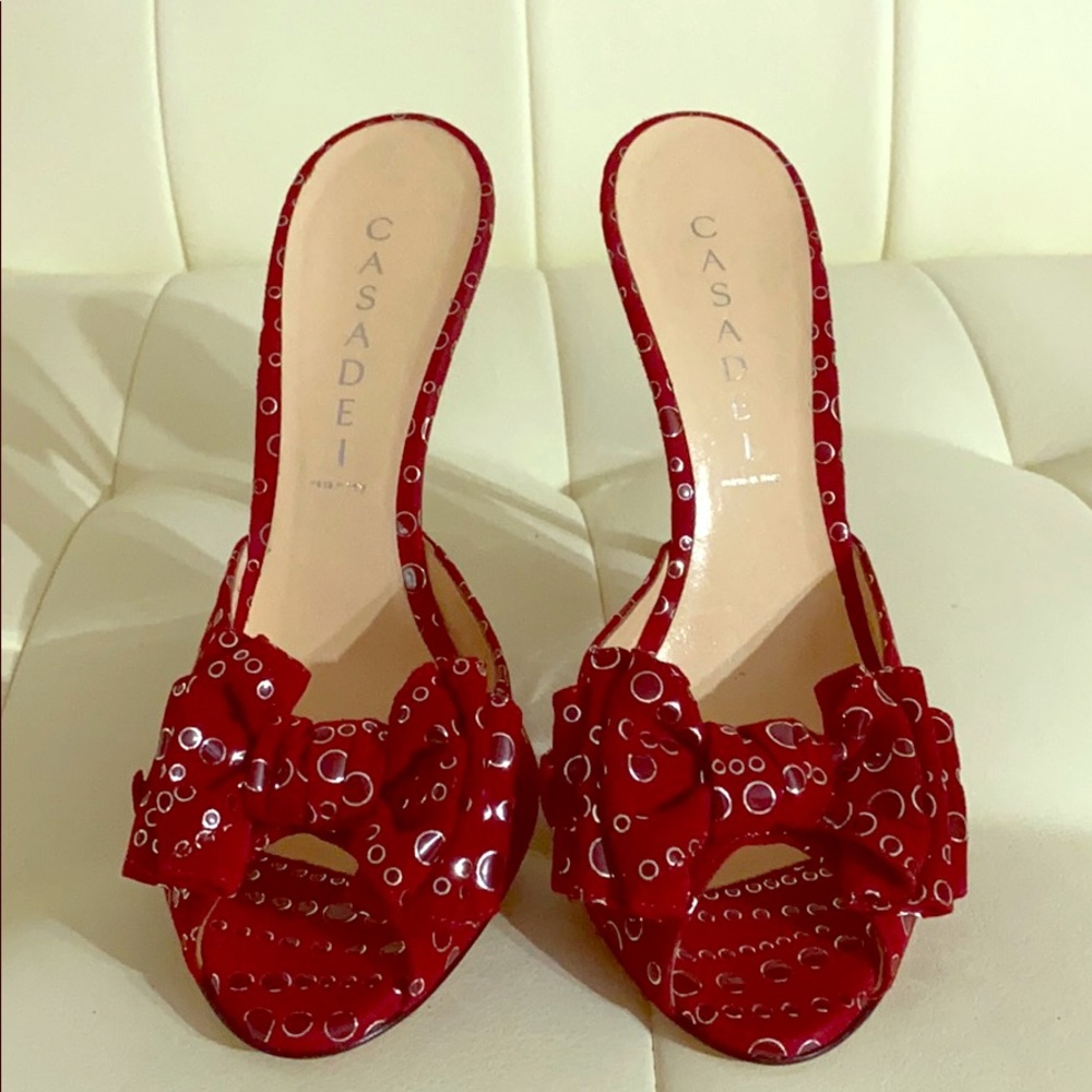 NEW without box CASADEI Size 7 Red